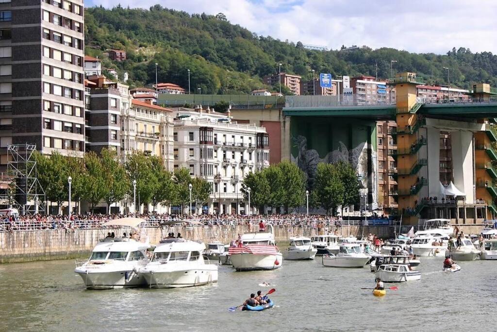 Vt En La Ribera De Bilbao Lägenhet Exteriör bild